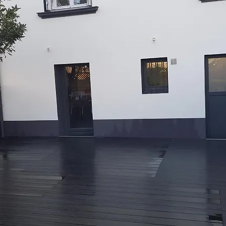 Deluxe, Voyages D'affaires. Konukevi Saint-Nazaire (Loire-Atlantique)