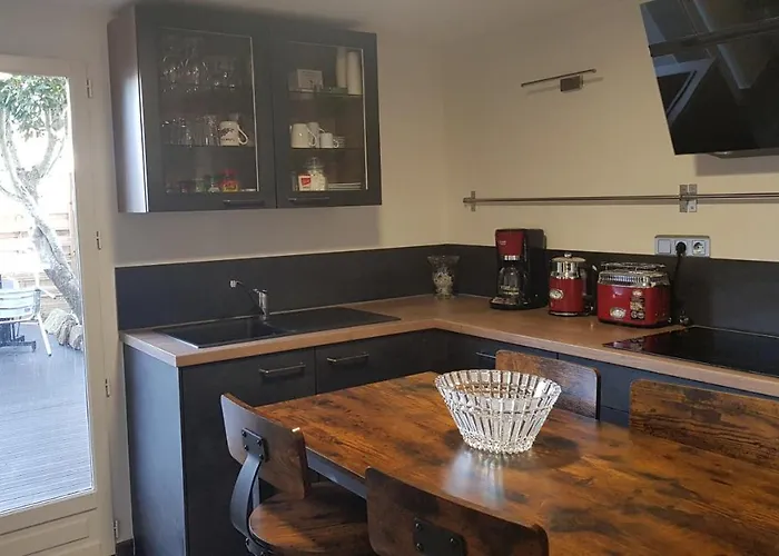 Deluxe, Voyages D'affaires. 4* 圣纳泽尔