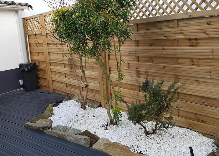 招待所 Deluxe, Voyages D'affaires. 圣纳泽尔