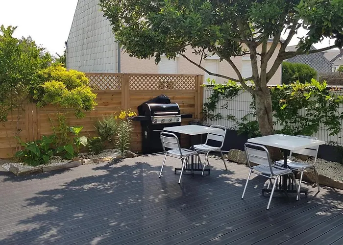 Deluxe, Voyages D'affaires. 招待所 圣纳泽尔